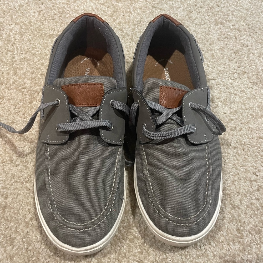 Boys size 6 grey loafers